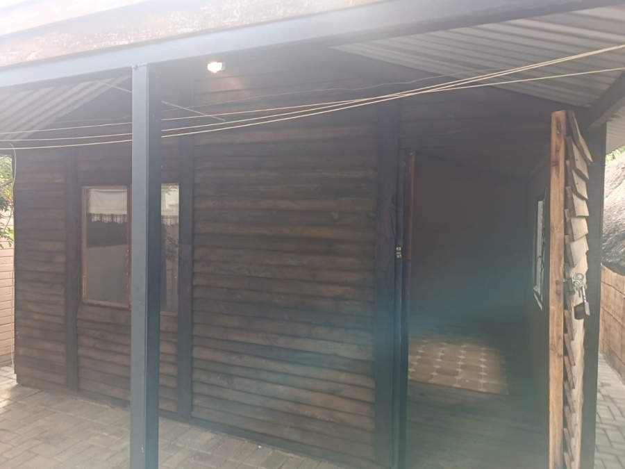 4 Bedroom Property for Sale in New Park Northern Cape